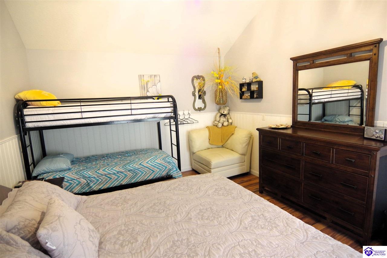 Listing Picture 730 Lakeview Circle Clarkson, KY 42726 MLS HK24002572