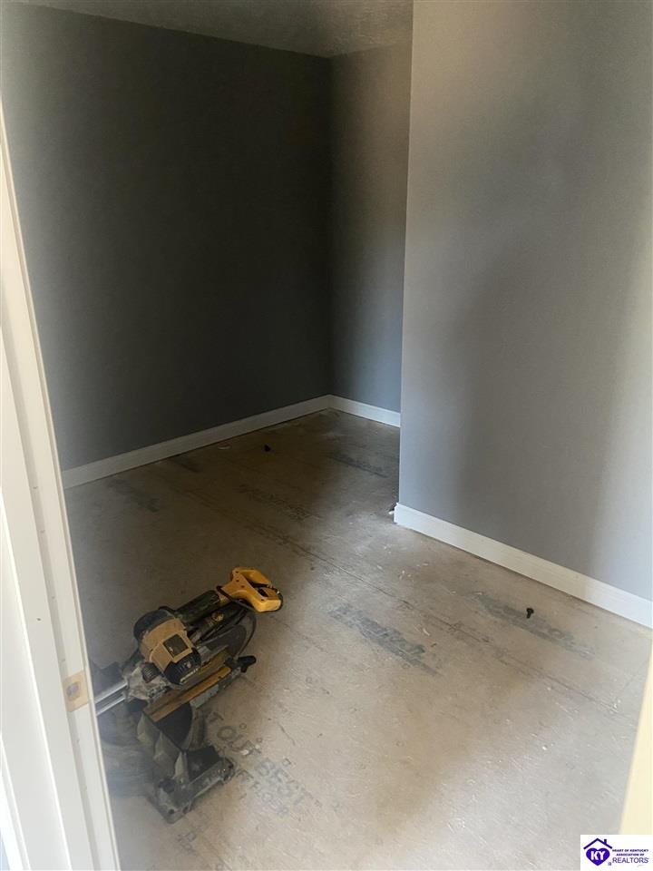 Listing Picture 409 Wakefield Drive Elizabethtown, KY 42701 MLS HK24002633