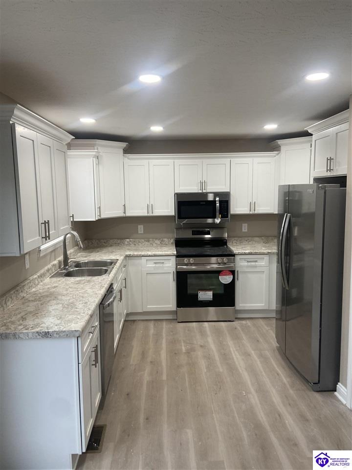 Listing Picture 50 SW Leesville Court Elizabethtown, KY 42701 MLS HK24002635