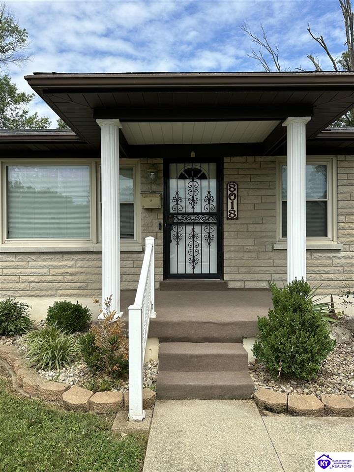 Listing Picture 8018 N Blake Lane Louisville, KY 40258 MLS HK24002691