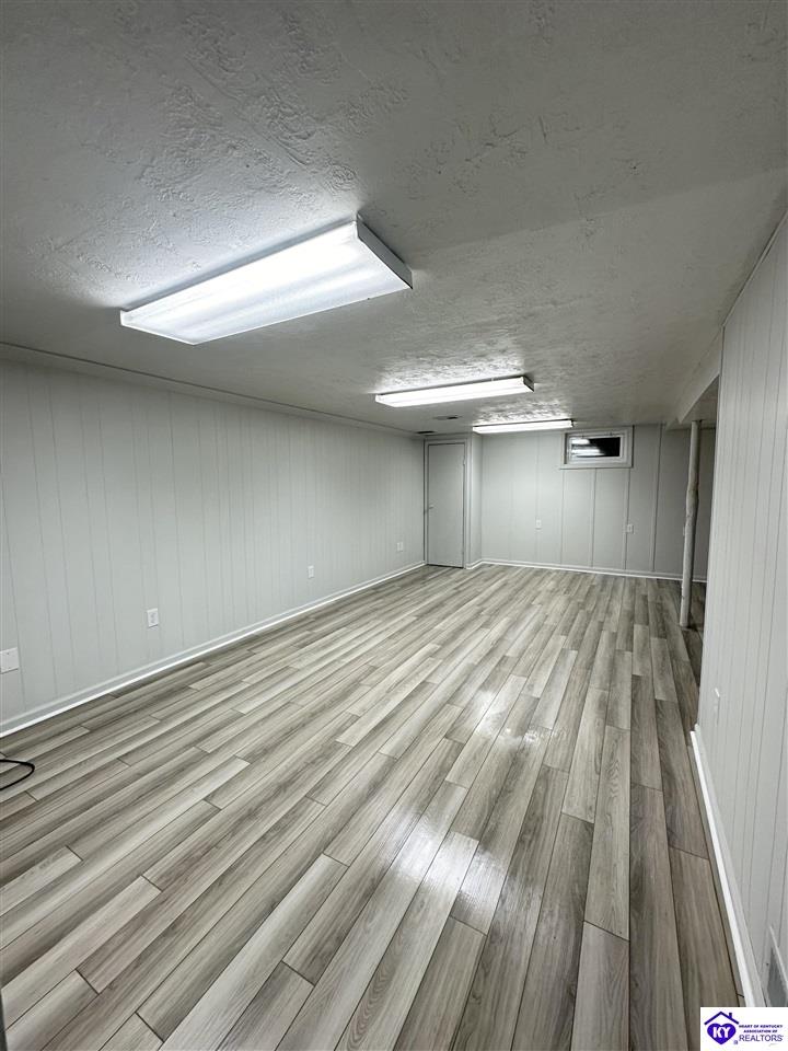 Listing Picture 8018 N Blake Lane Louisville, KY 40258 MLS HK24002691