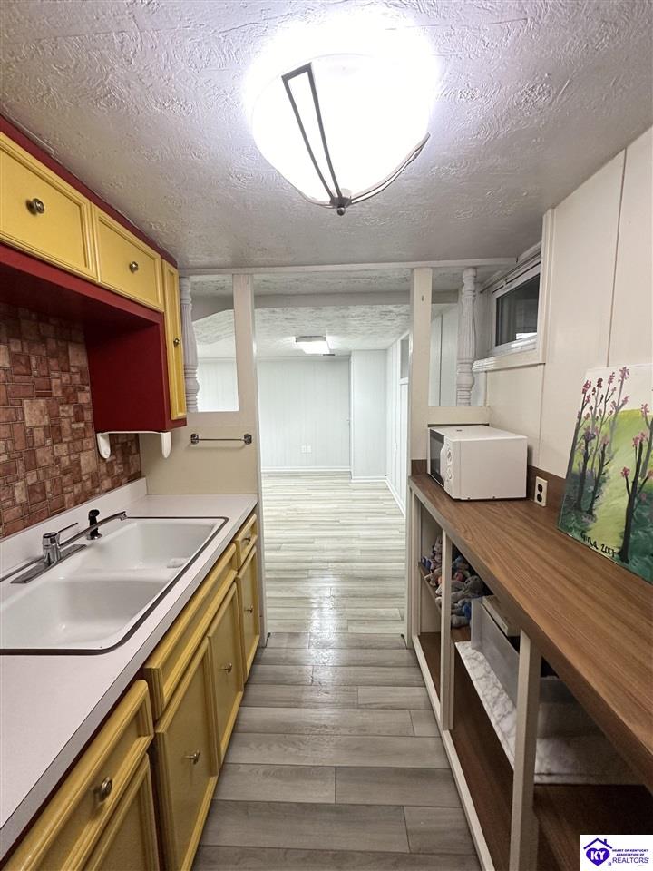 Listing Picture 8018 N Blake Lane Louisville, KY 40258 MLS HK24002691