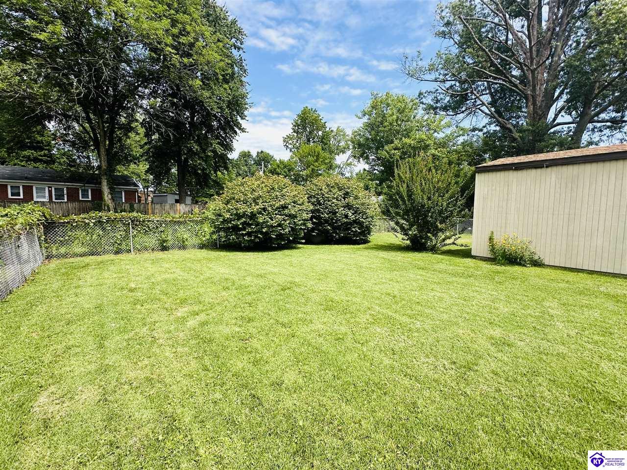 Listing Picture 8018 N Blake Lane Louisville, KY 40258 MLS HK24002691