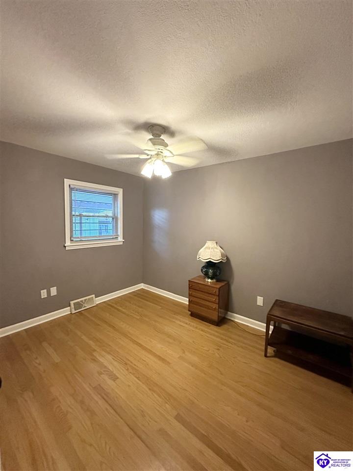 Listing Picture 8018 N Blake Lane Louisville, KY 40258 MLS HK24002691