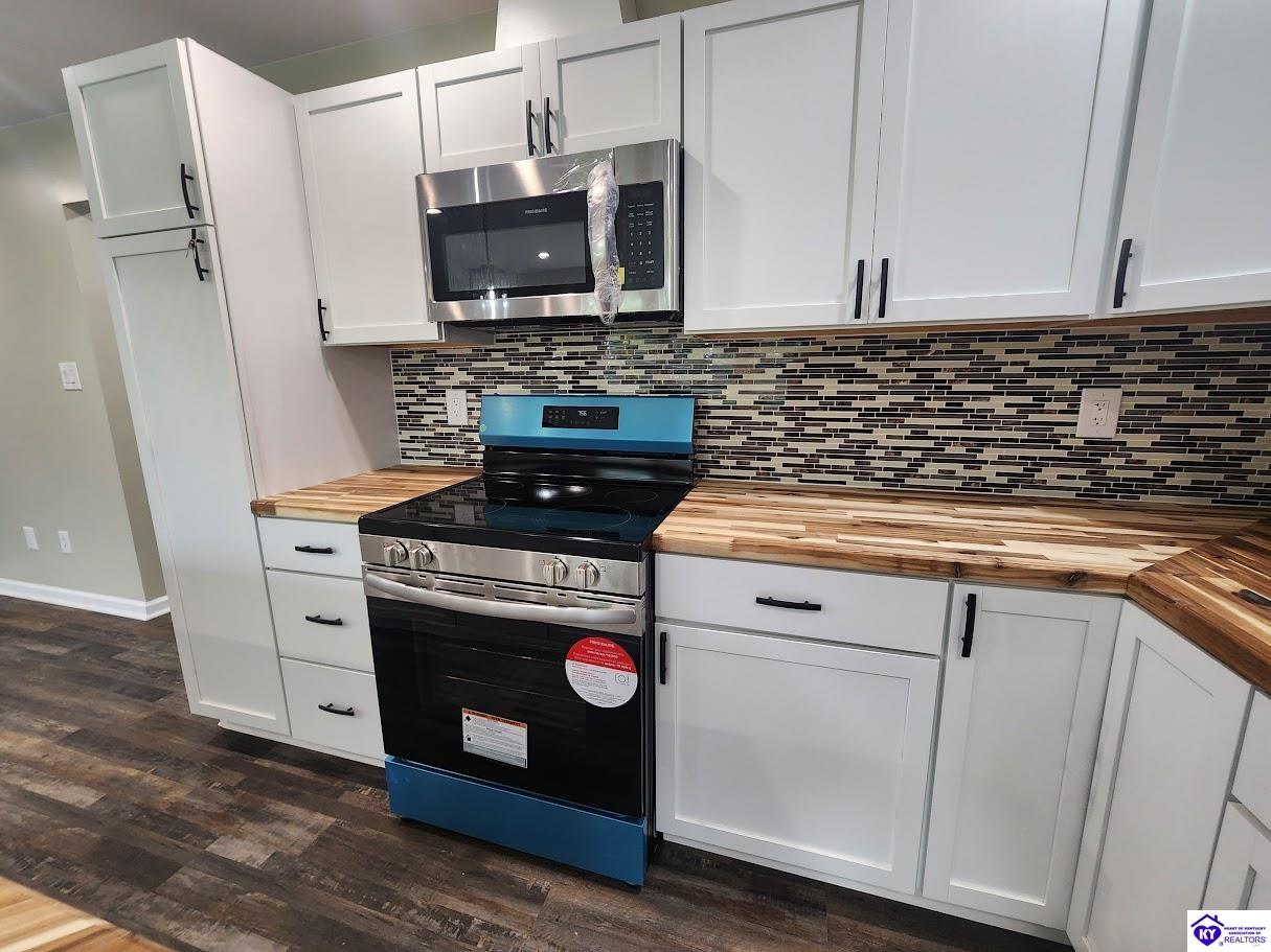 Listing Picture 7610 Liberty Road Campbellsville, KY 42718 MLS HK24002710