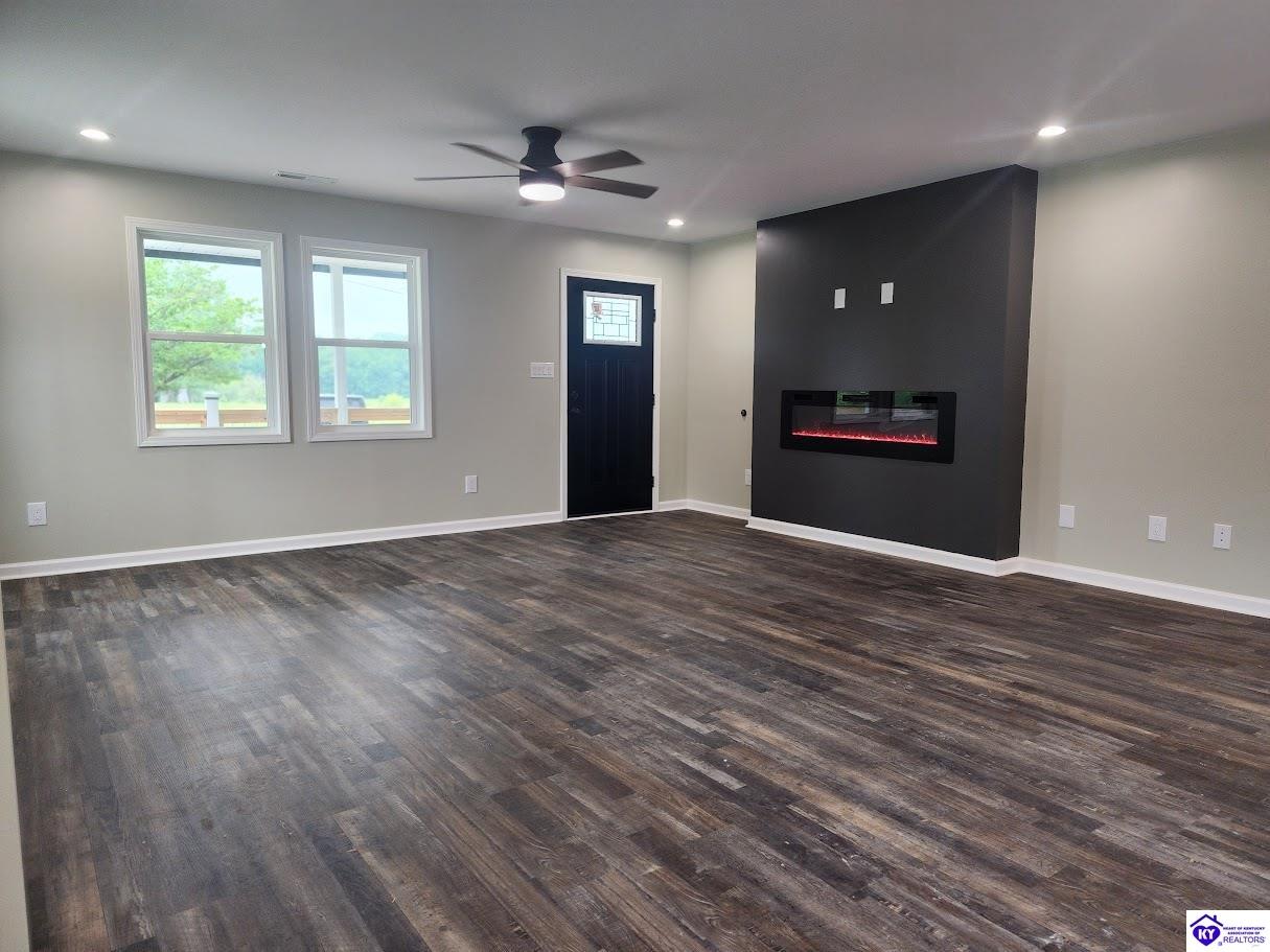 Listing Picture 7610 Liberty Road Campbellsville, KY 42718 MLS HK24002710