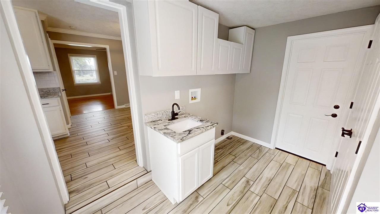 Listing Picture 902 Indian Hills Drive Elizabethtown, KY 42701 MLS HK24002801