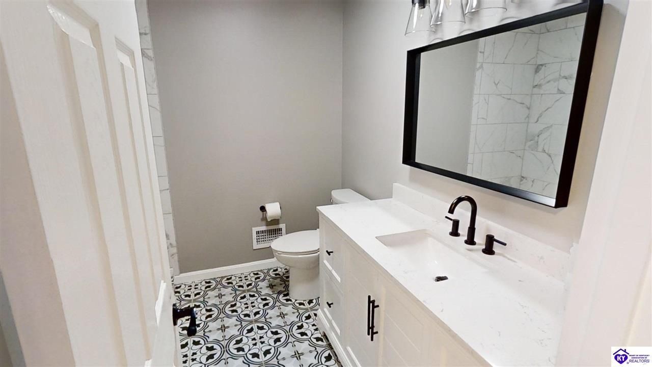 Listing Picture 902 Indian Hills Drive Elizabethtown, KY 42701 MLS HK24002801