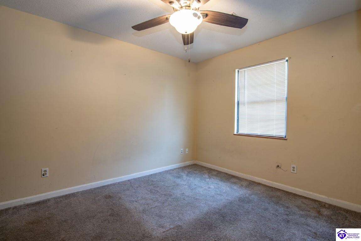 Listing Picture 2019 Oriole Drive Elizabethtown, KY 42701 MLS HK24002843