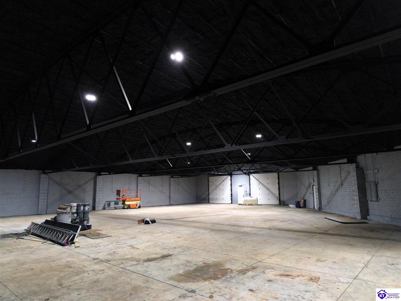 Listing Picture 107 Cherry Street Horse Cave, KY 42749 MLS HK24002947