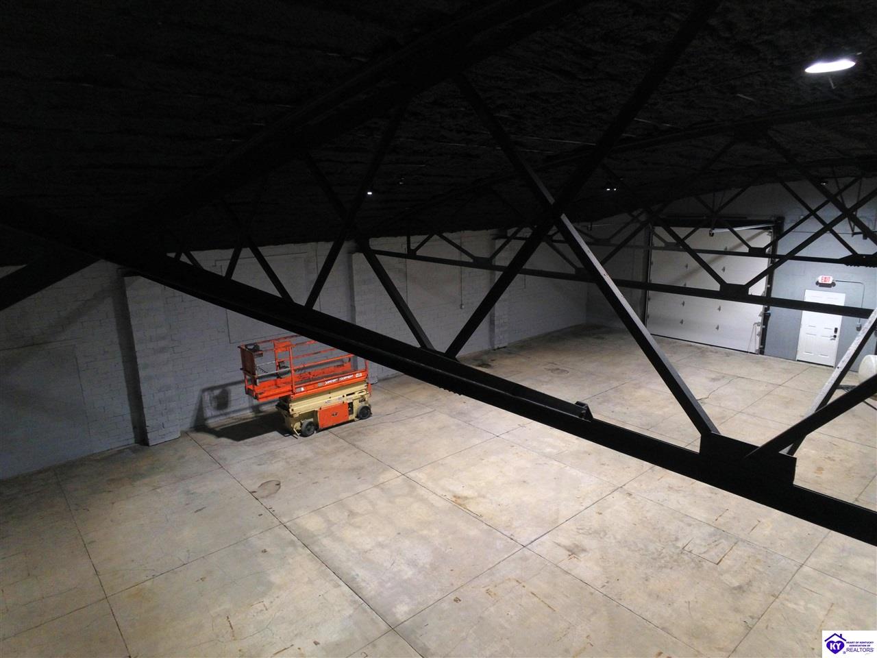 Listing Picture 107 Cherry Street Horse Cave, KY 42749 MLS HK24002947