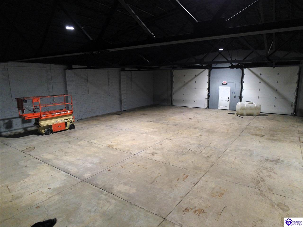 Listing Picture 107 Cherry Street Horse Cave, KY 42749 MLS HK24002947