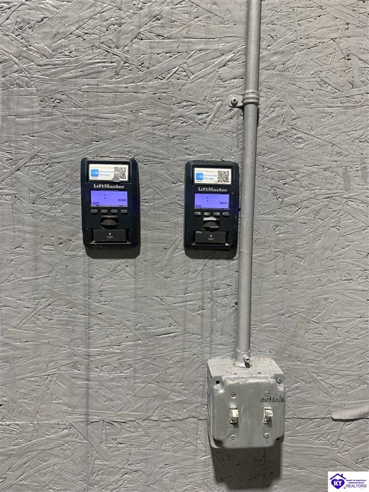 Listing Picture 107 Cherry Street Horse Cave, KY 42749 MLS HK24002947