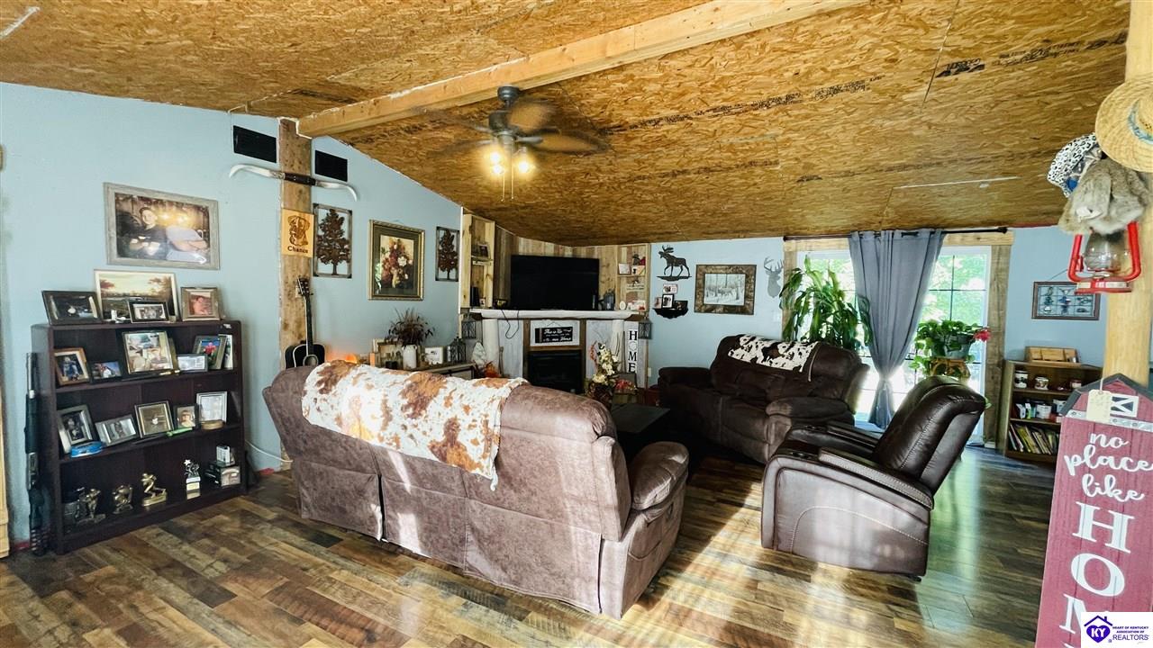 Listing Picture 96 J Oaks Rd Nancy, KY 42544 MLS HK24003003