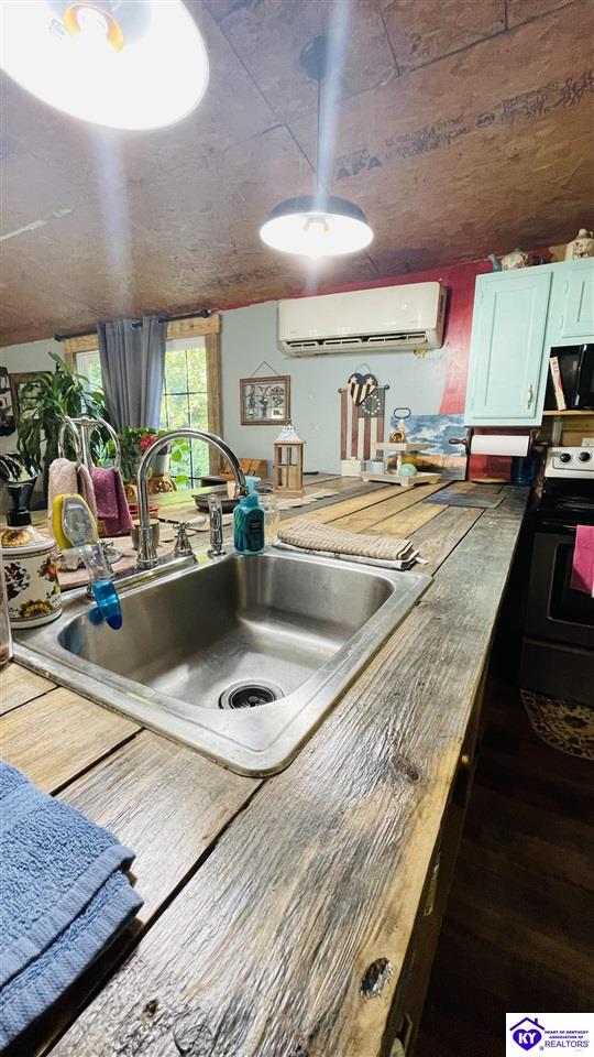 Listing Picture 96 J Oaks Rd Nancy, KY 42544 MLS HK24003003