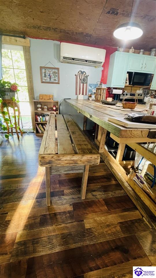 Listing Picture 96 J Oaks Rd Nancy, KY 42544 MLS HK24003003