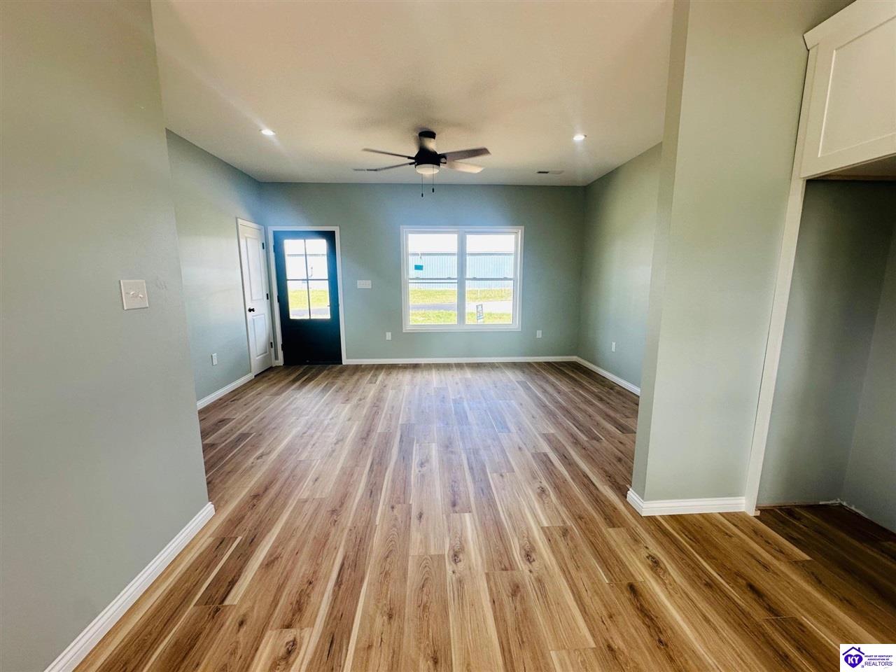 Listing Picture 120 Phillips Lane Campbellsville, KY 42718 MLS HK24003092