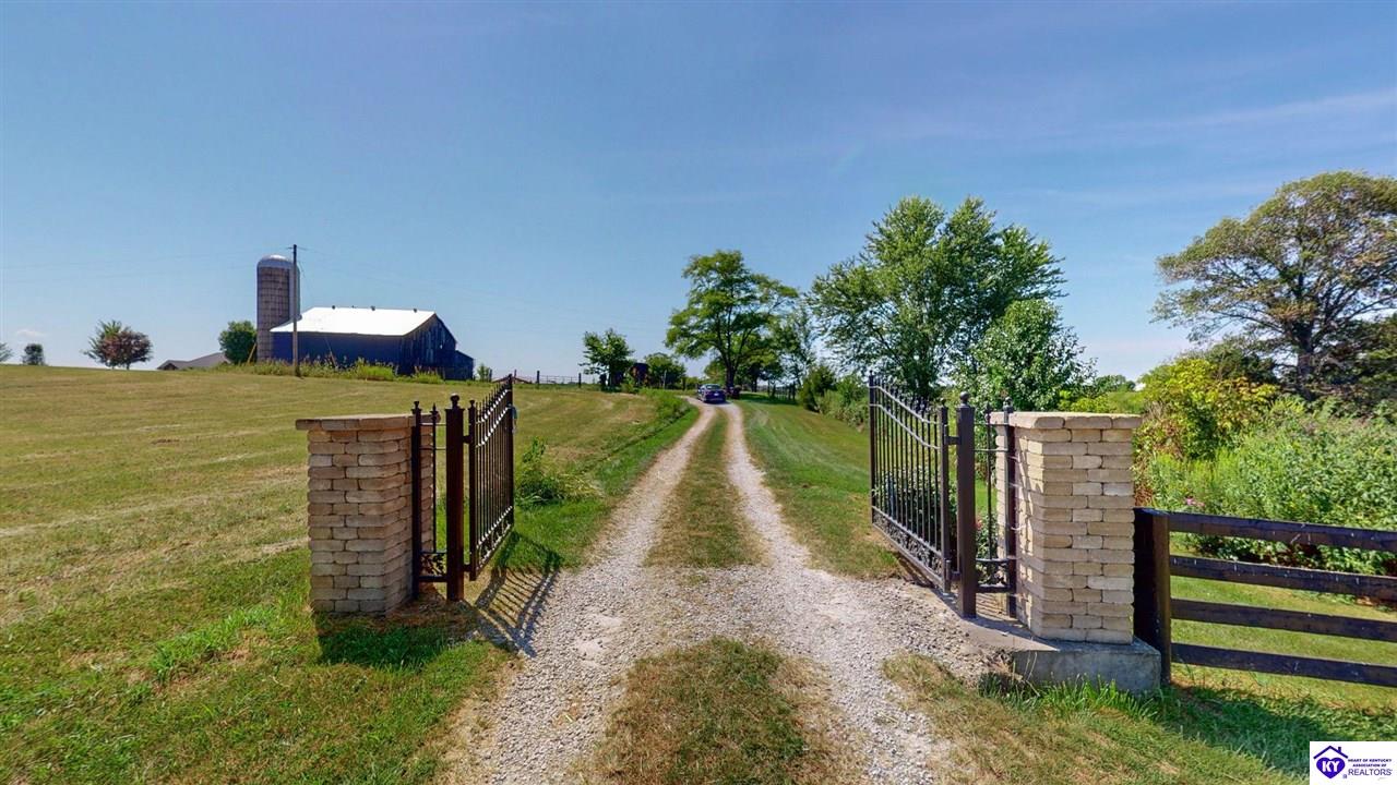 Listing Picture 992 Irwin Lane Pleasureville, KY 40057 MLS HK24003128