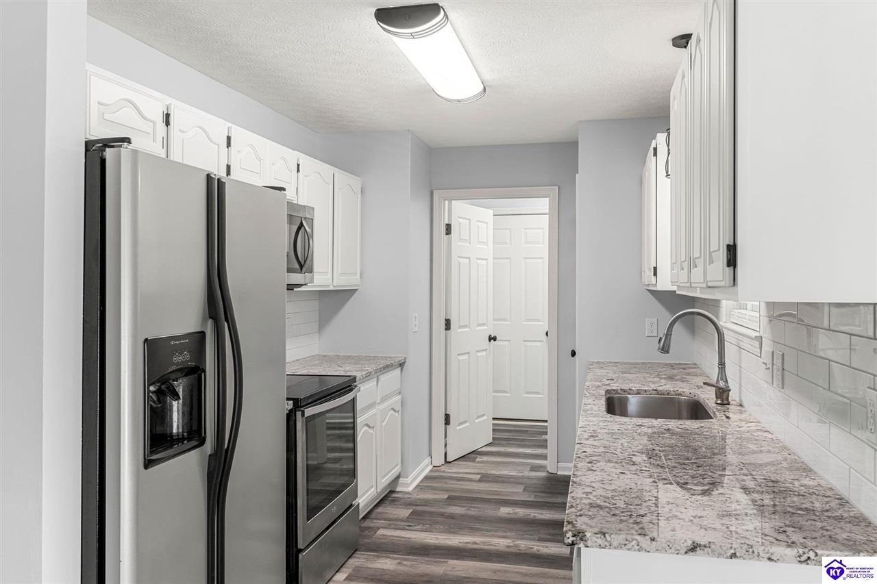 Listing Picture 408 Bertha Way Vine Grove, KY 40175 MLS HK24003218