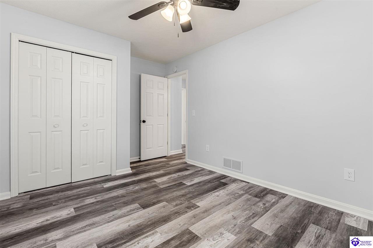 Listing Picture 408 Bertha Way Vine Grove, KY 40175 MLS HK24003218