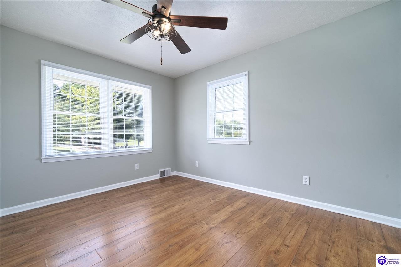 Listing Picture 4598 Parker Grove Road Magnolia, KY 42757 MLS HK24003225