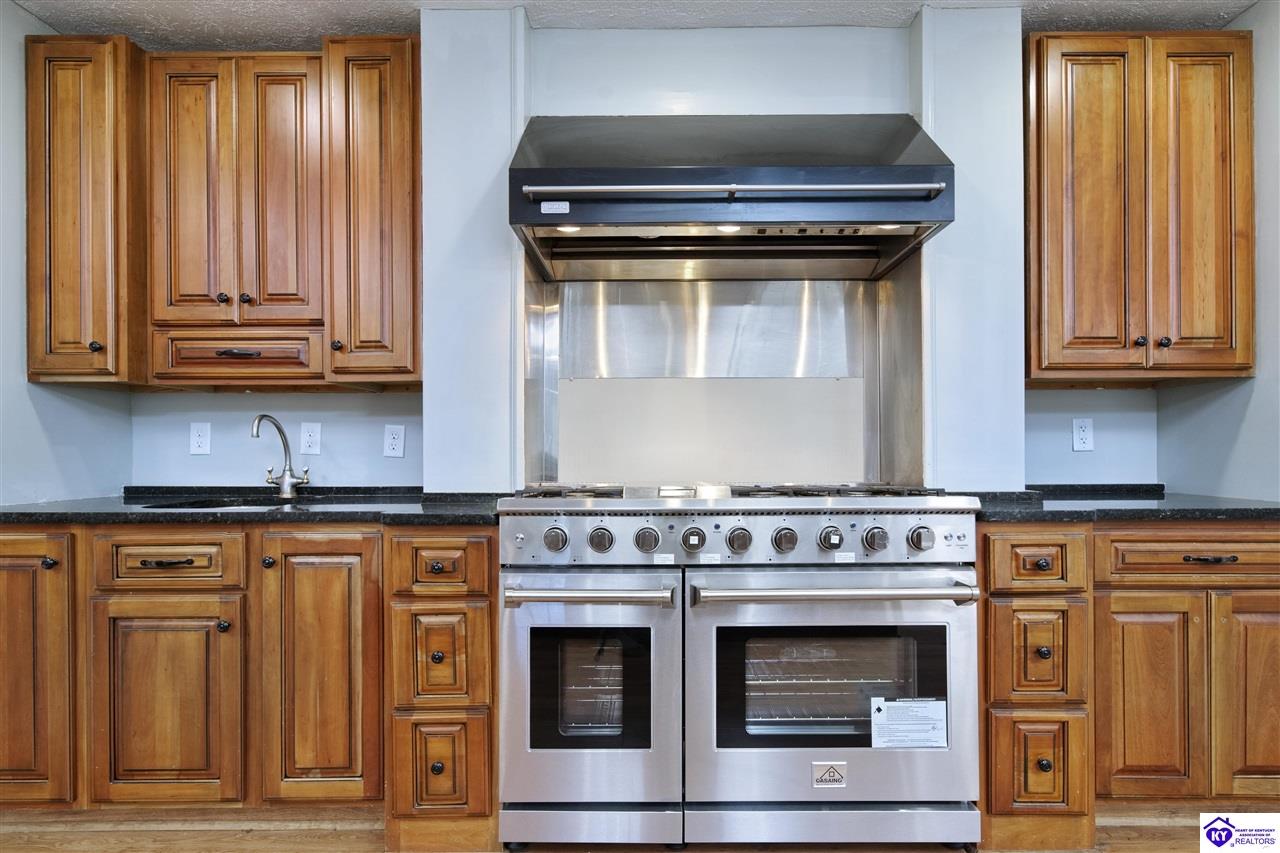 Listing Picture 4598 Parker Grove Road Magnolia, KY 42757 MLS HK24003225