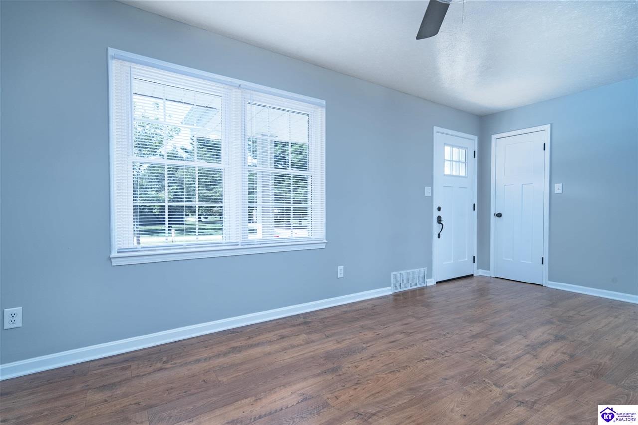 Listing Picture 4598 Parker Grove Road Magnolia, KY 42757 MLS HK24003225