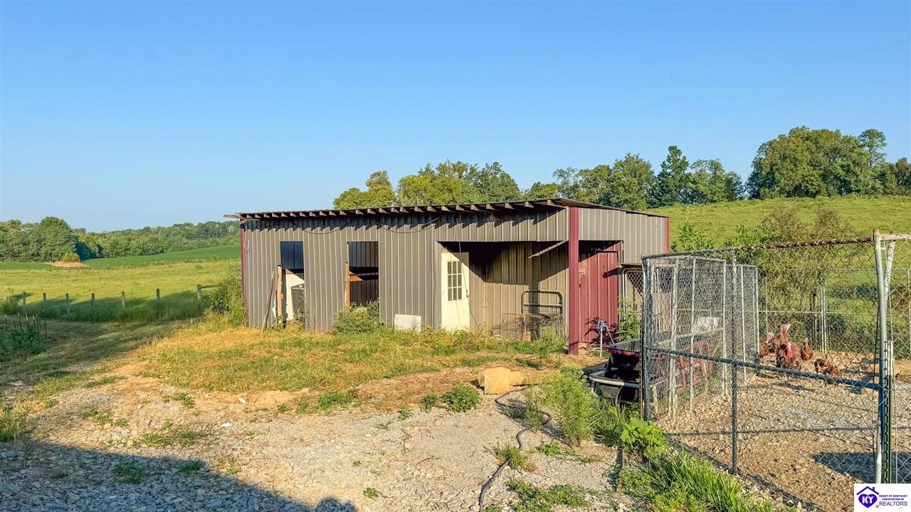 Listing Picture 175 Joe Kerr Road Campbellsville, KY 42718 MLS HK24003277