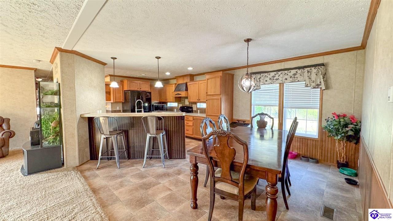 Listing Picture 175 Joe Kerr Road Campbellsville, KY 42718 MLS HK24003277