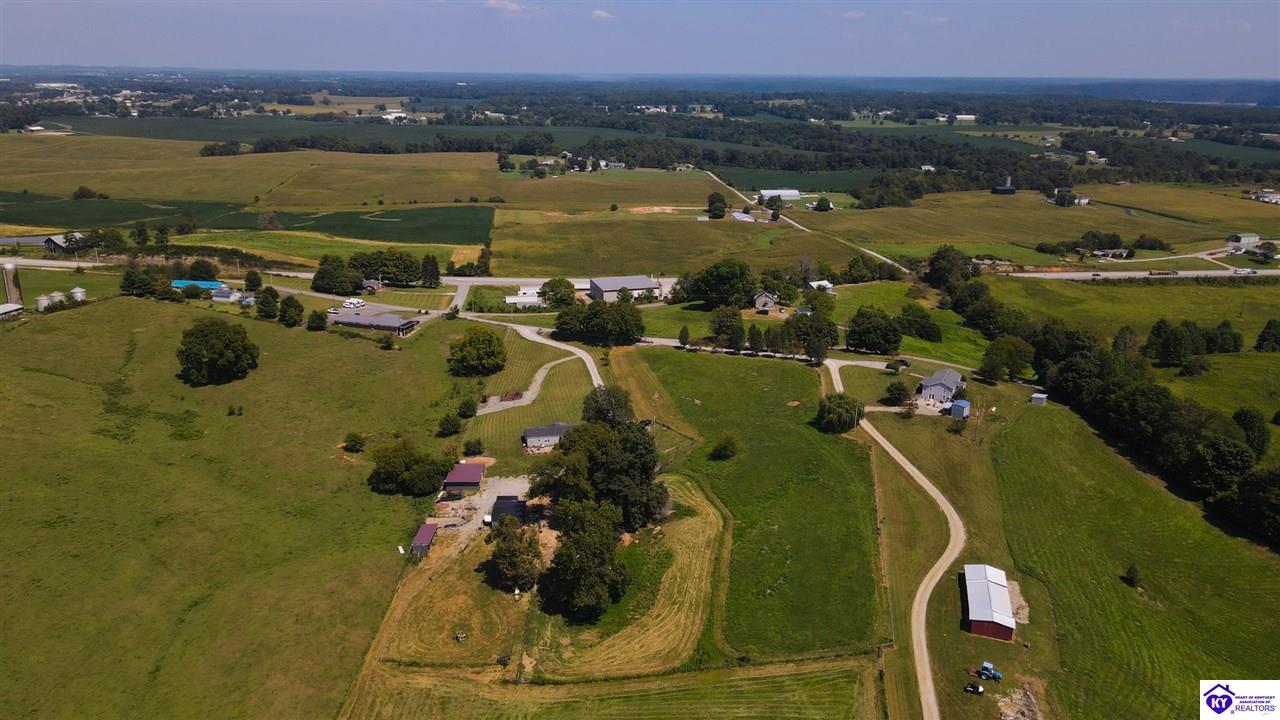 Listing Picture 175 Joe Kerr Road Campbellsville, KY 42718 MLS HK24003277