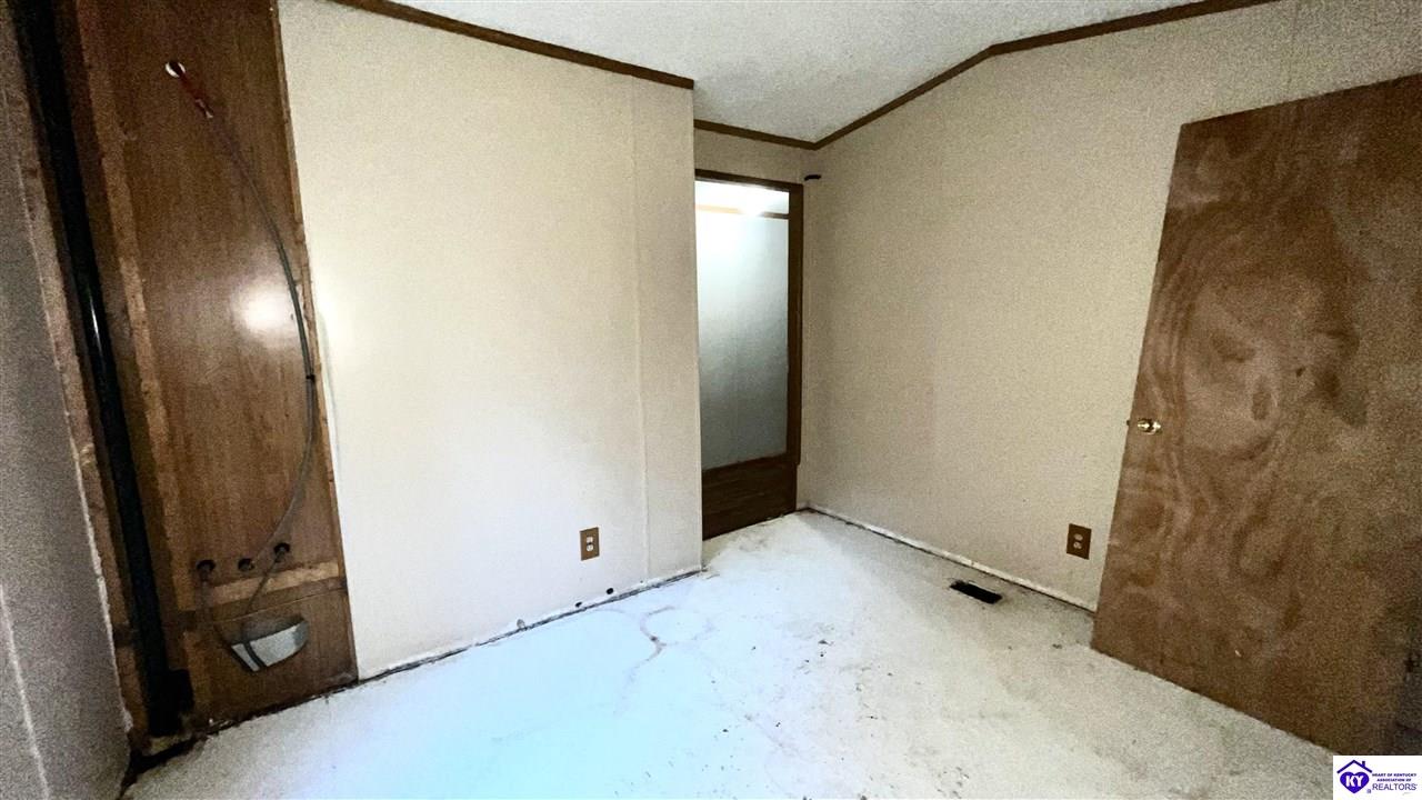 Listing Picture 166 W Butler Lane Harned, KY 40144 MLS HK24003322