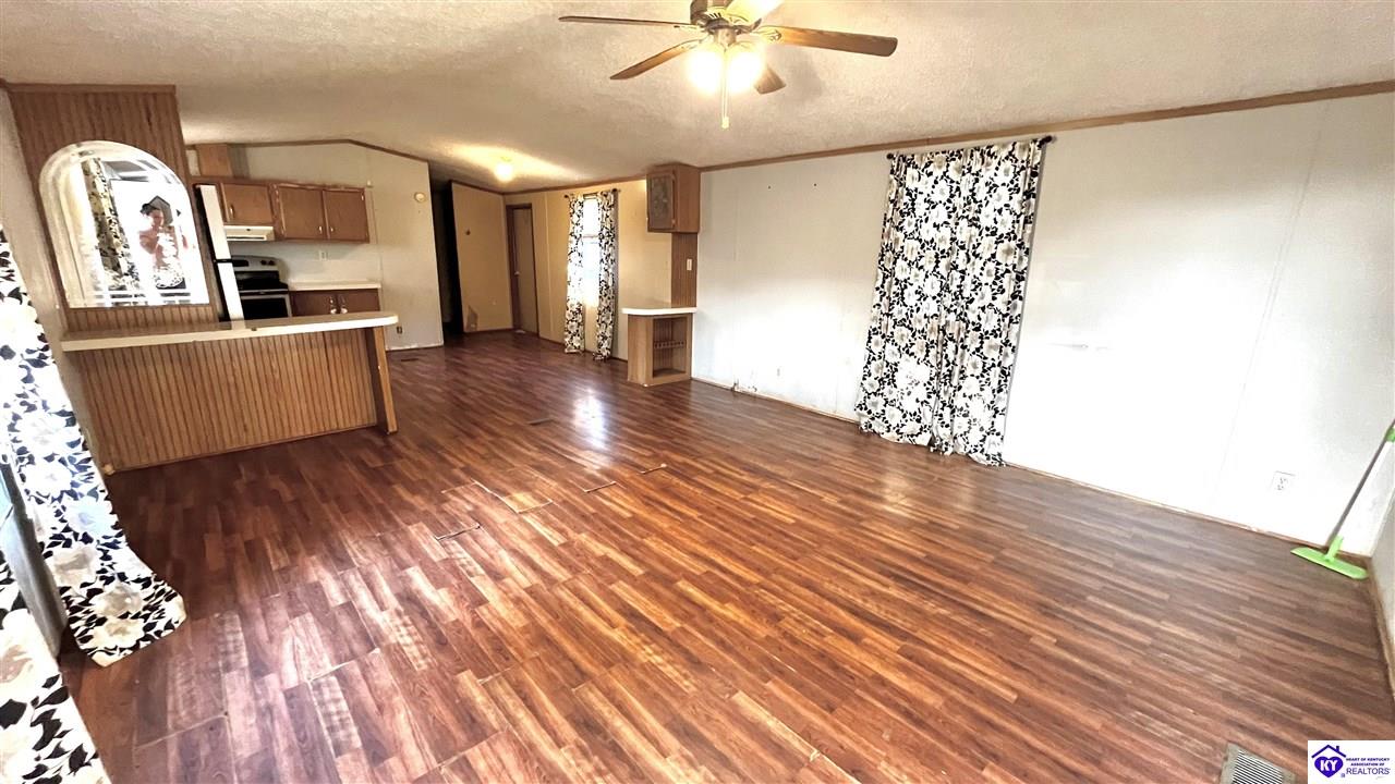 Listing Picture 166 W Butler Lane Harned, KY 40144 MLS HK24003322