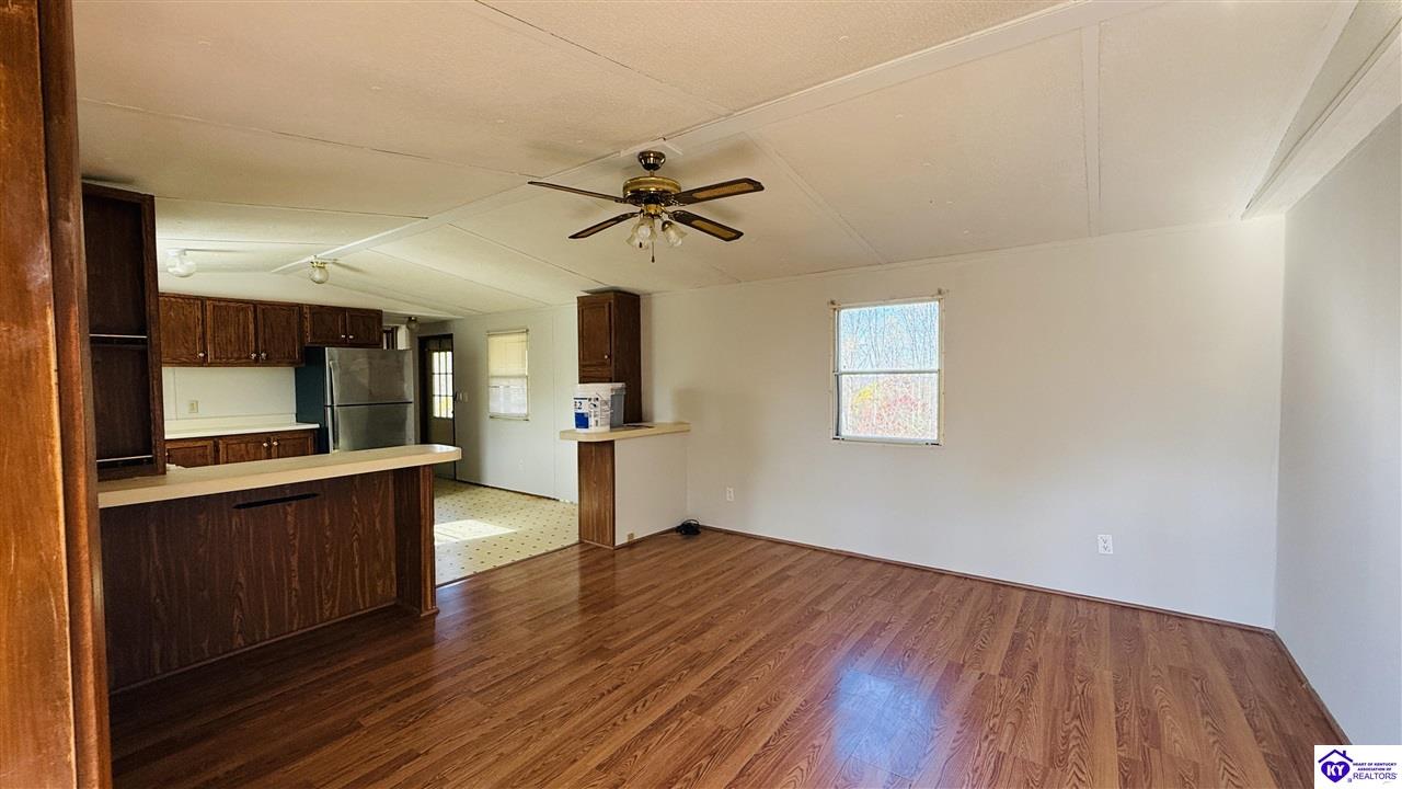 Listing Picture 2779 Blowing Springs Road Greensburg, KY 42743 MLS HK24003324