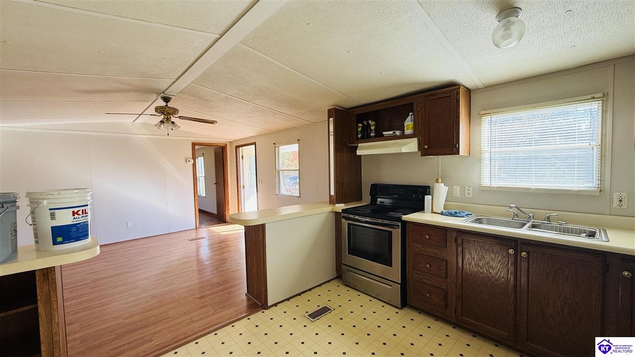 Listing Picture 2779 Blowing Springs Road Greensburg, KY 42743 MLS HK24003324