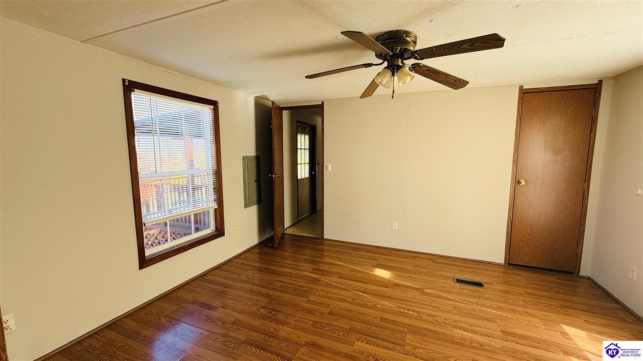 Listing Picture 2779 Blowing Springs Road Greensburg, KY 42743 MLS HK24003324