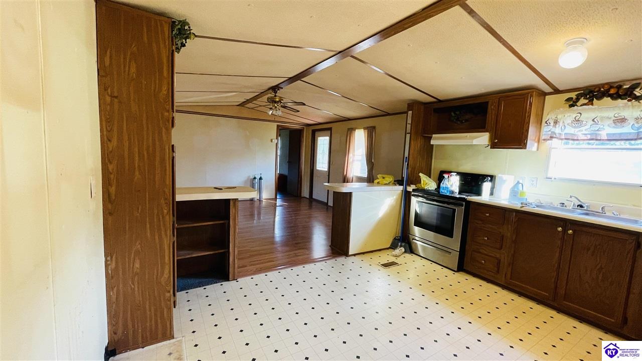 Listing Picture 2779 Blowing Springs Road Greensburg, KY 42743 MLS HK24003324