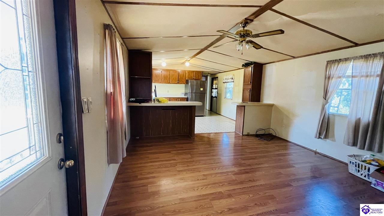 Listing Picture 2779 Blowing Springs Road Greensburg, KY 42743 MLS HK24003324