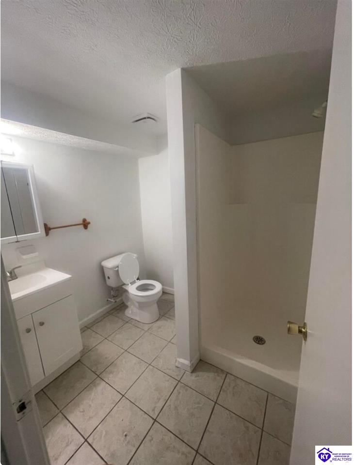 Listing Picture 2738 Pioneer Court Radcliff, KY 40160 MLS HK24003379