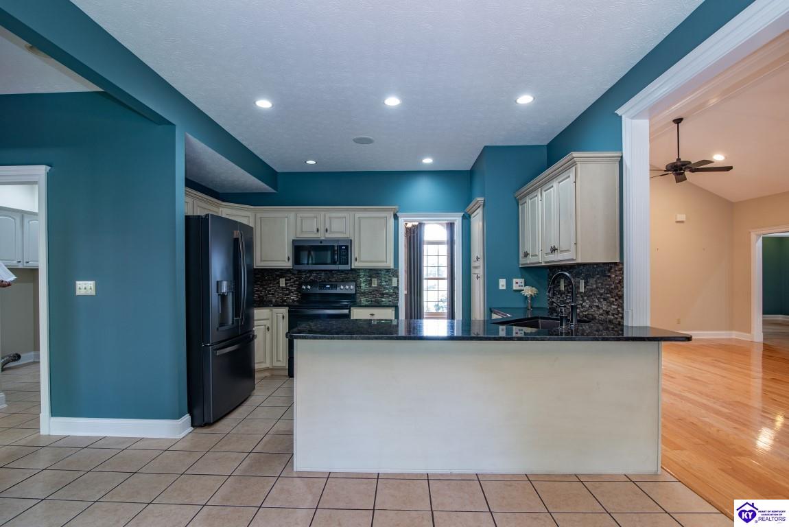 Listing Picture 609 Custer Roberts Hollow Lane Custer, KY 40115 MLS HK24003407