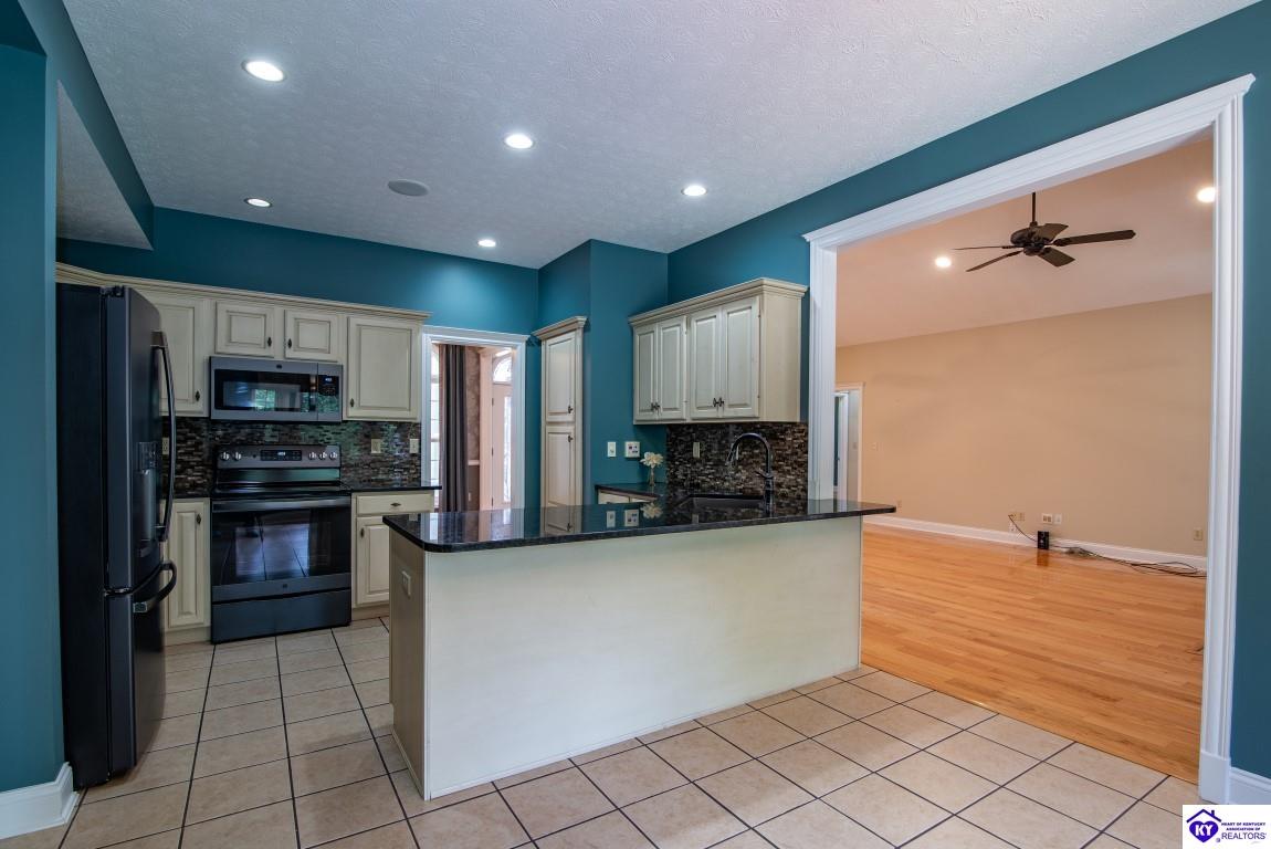 Listing Picture 609 Custer Roberts Hollow Lane Custer, KY 40115 MLS HK24003407