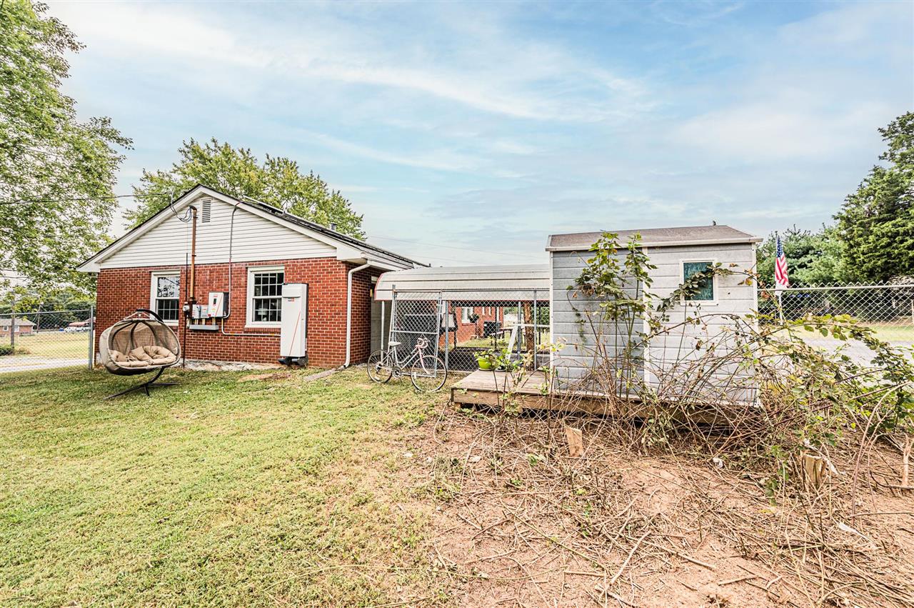 1217 N Lee Drive
