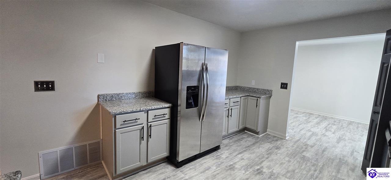 Listing Picture 102 Kristen Court Radcliff, KY 40160 MLS HK24003465