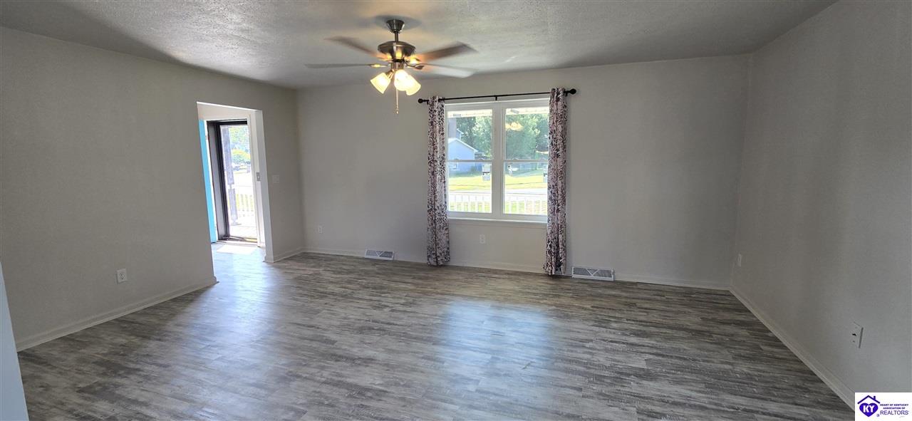 Listing Picture 102 Kristen Court Radcliff, KY 40160 MLS HK24003465