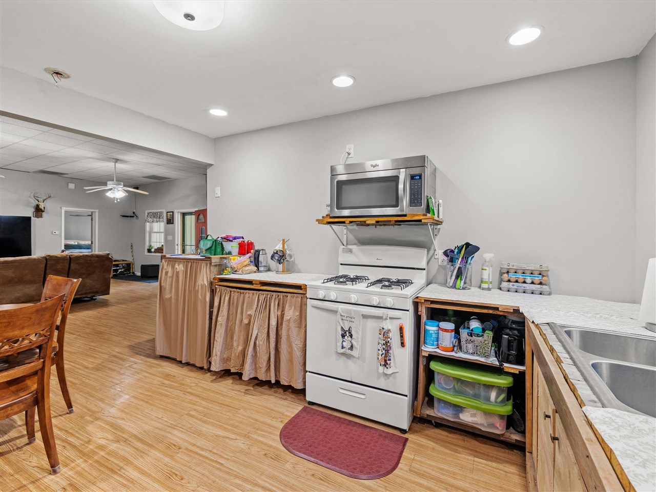 6077 Sandy Creek Road