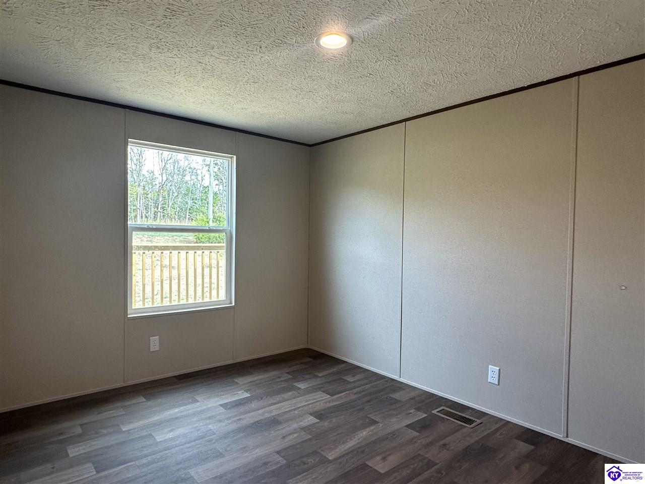 Listing Picture 457 Padgett Road Elizabethtown, KY 42701 MLS HK24003620