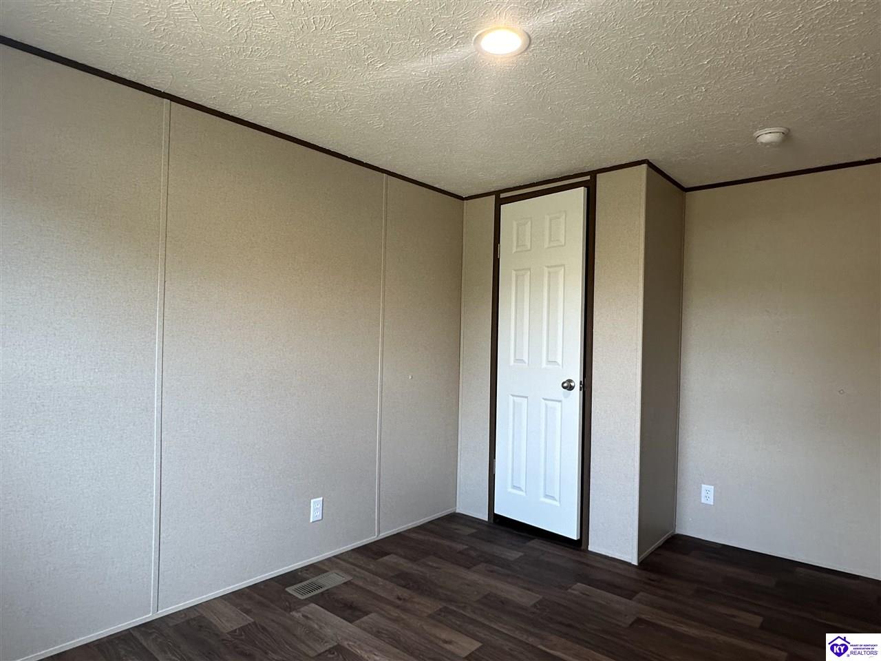 Listing Picture 457 Padgett Road Elizabethtown, KY 42701 MLS HK24003620