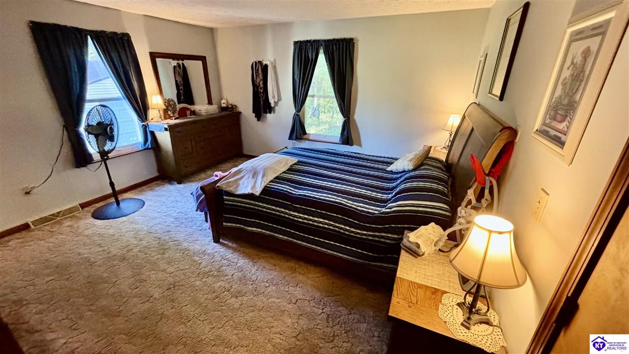 Listing Picture 320 Hayes Cemetery Road Greensburg, KY 42743 MLS HK24003752