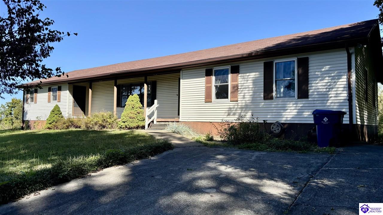 Listing Picture 320 Hayes Cemetery Road Greensburg, KY 42743 MLS HK24003752