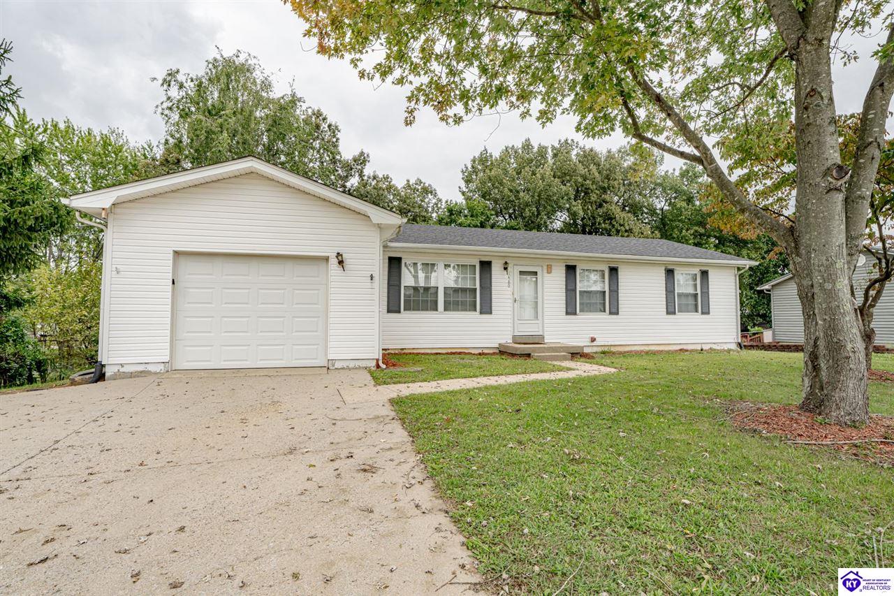 1480 deering lane Radcliff, KY 40160