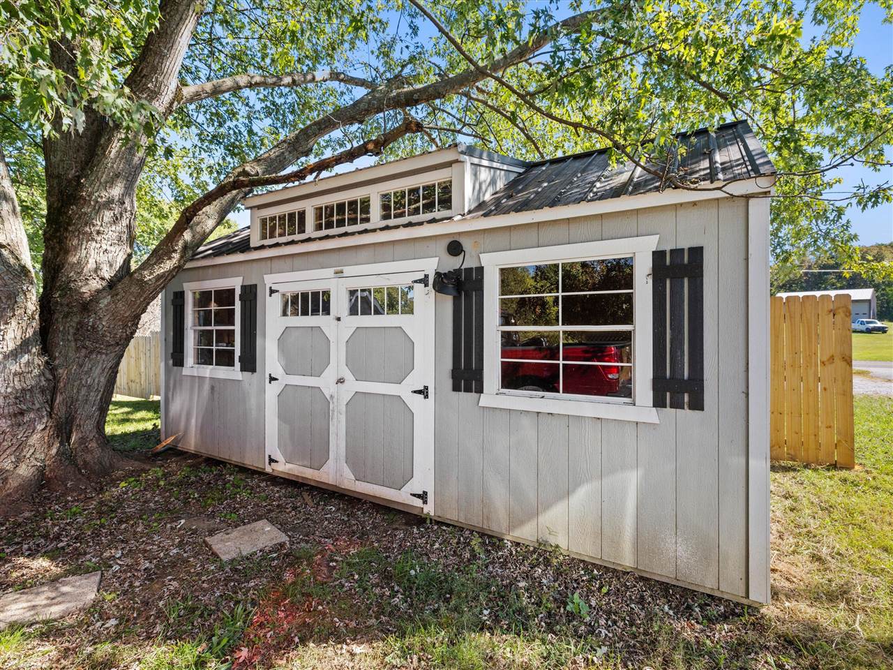 367 Meadowlark Drive